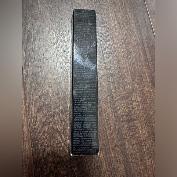 Christian Louboutin Oeil Vinyle Luminous Ink Liner - Picture 5 of 9